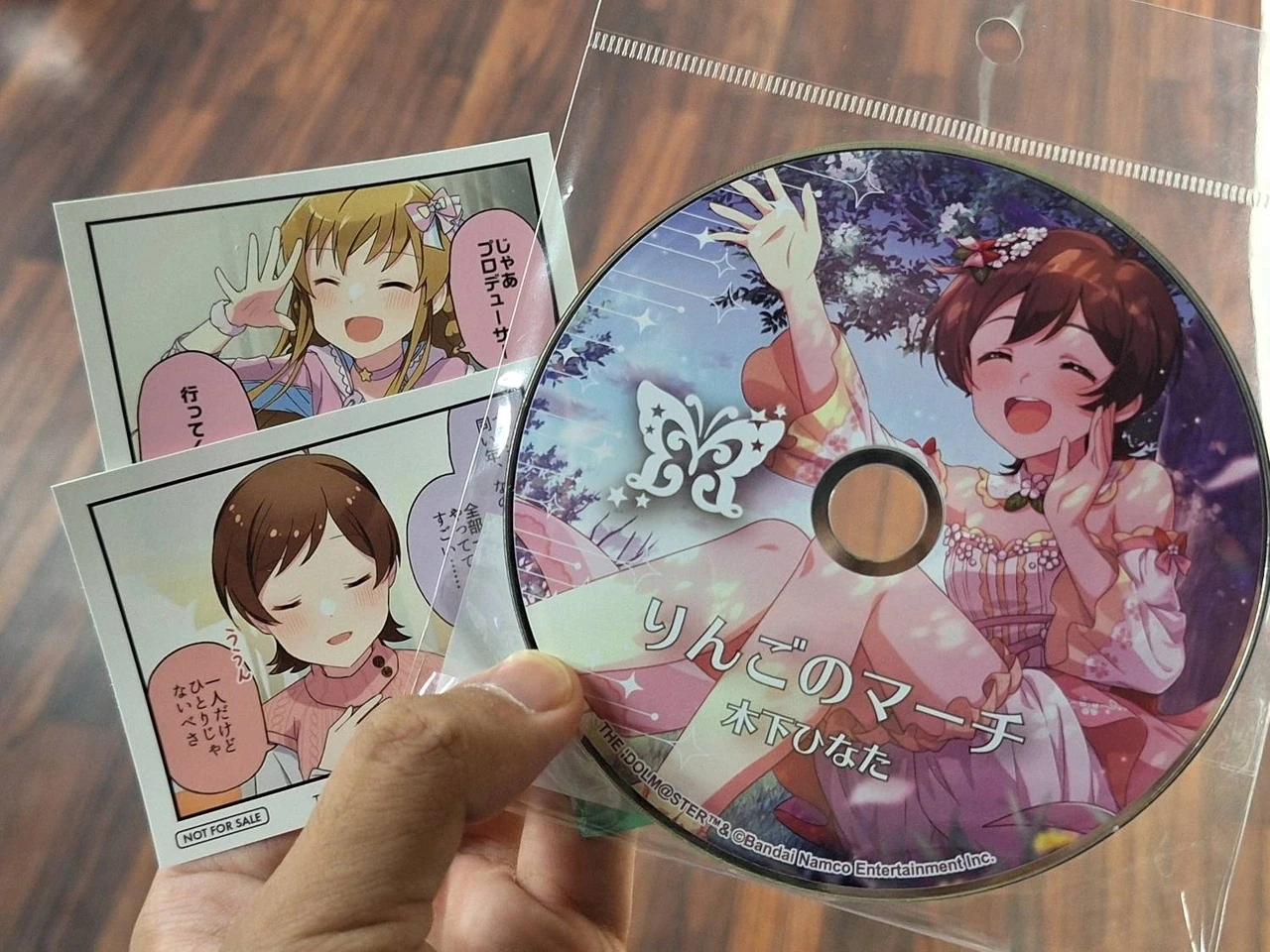 CD型アクリル板